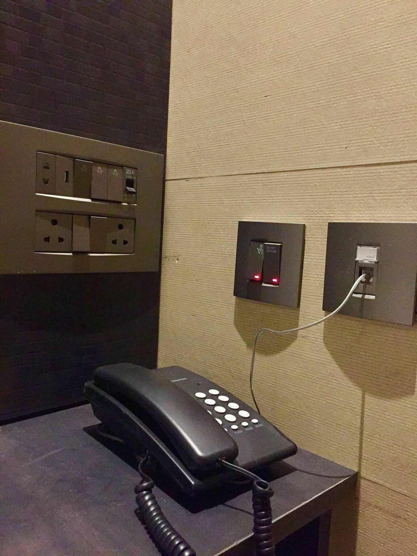 Ace Prime Hotel Велика Нойда Екстер'єр фото